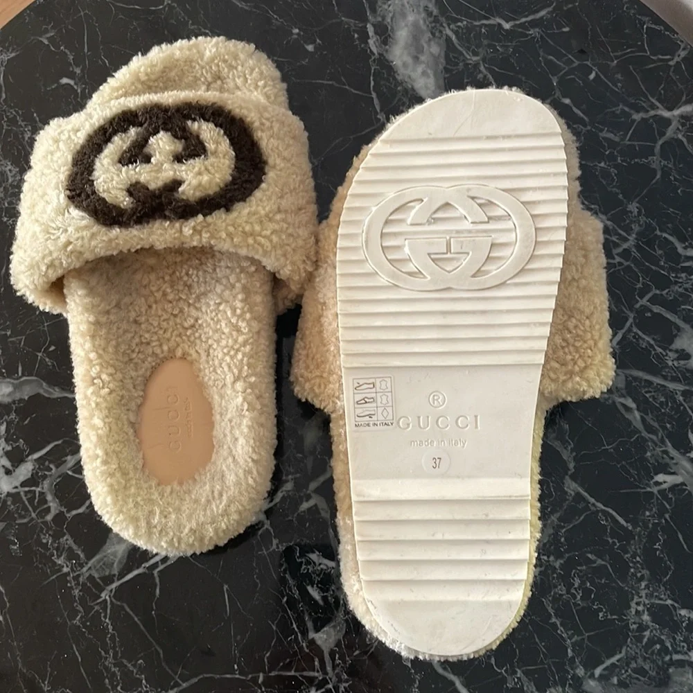 Gucci Slippers size 37 - Picture 4 of 5